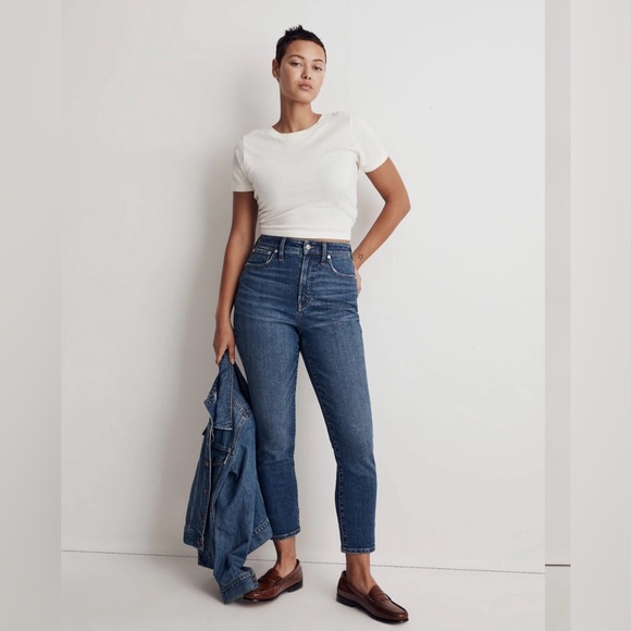 Madewell The Curvy Perfect Vintage Jean in Manorford Wash: Instacozy Edition 31 - Picture 15 of 15